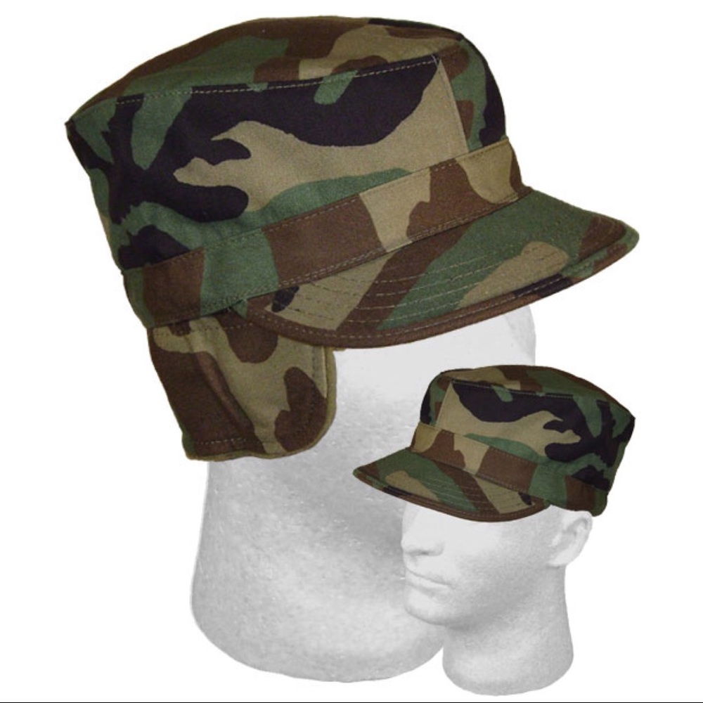 Camouflage Hat with Earflaps (unisex)